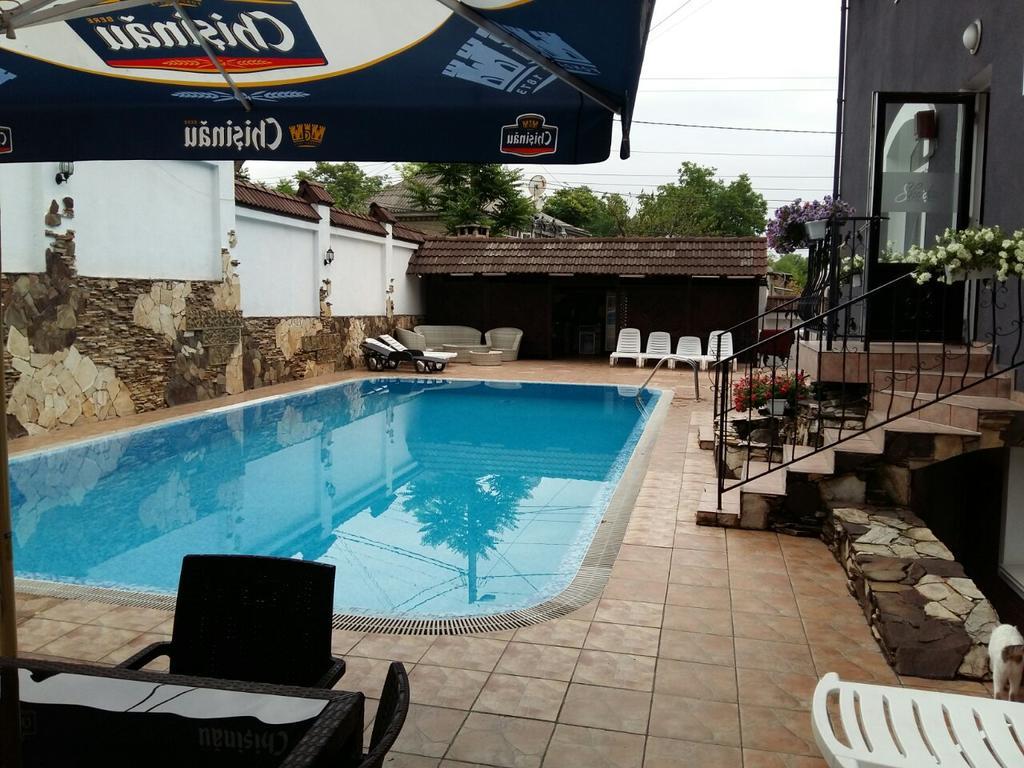 Shadow Boutique Hotel & Spa คีชีเนา ภายนอก รูปภาพ